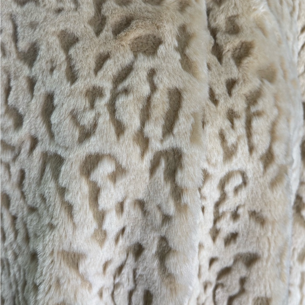 Dennis Basso Cream Teddy Jacket with Hood - Picture 13 of 15